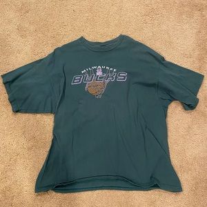 Vintage Milwaukee Bucks Tee